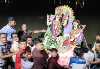 বিসর্জনের মধ্য দিয়ে শেষ হলো ৬ দিনব্যাপী শারদীয় দুর্গোৎসব